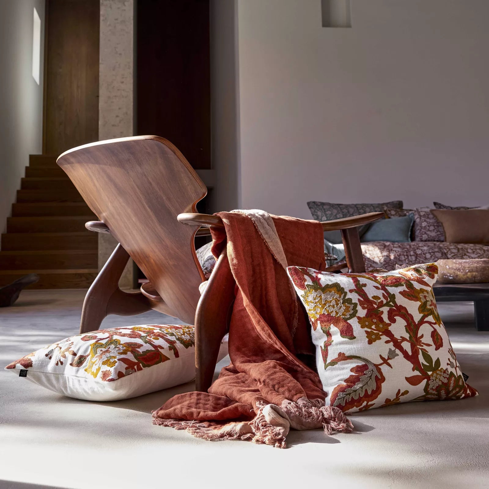 Cushions, Bed Rolls & Throws