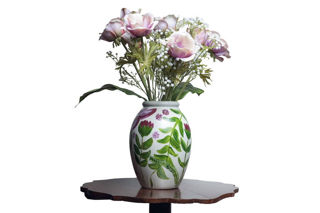 Soft Green vase + flowers