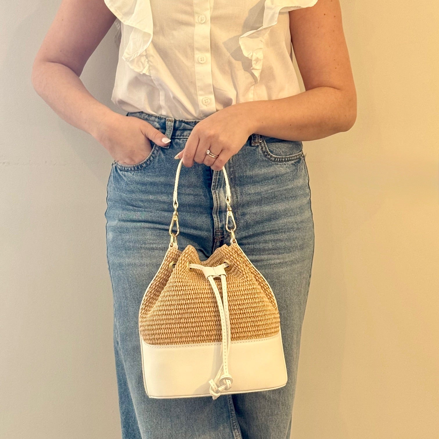 Bucket bags