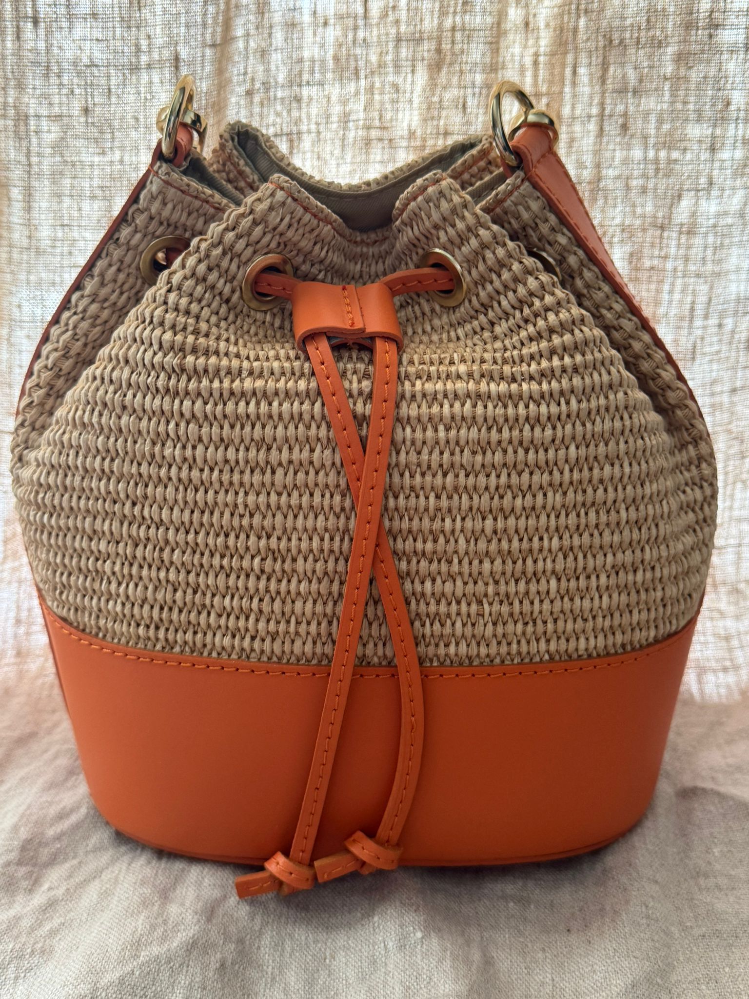 Bucket bags
